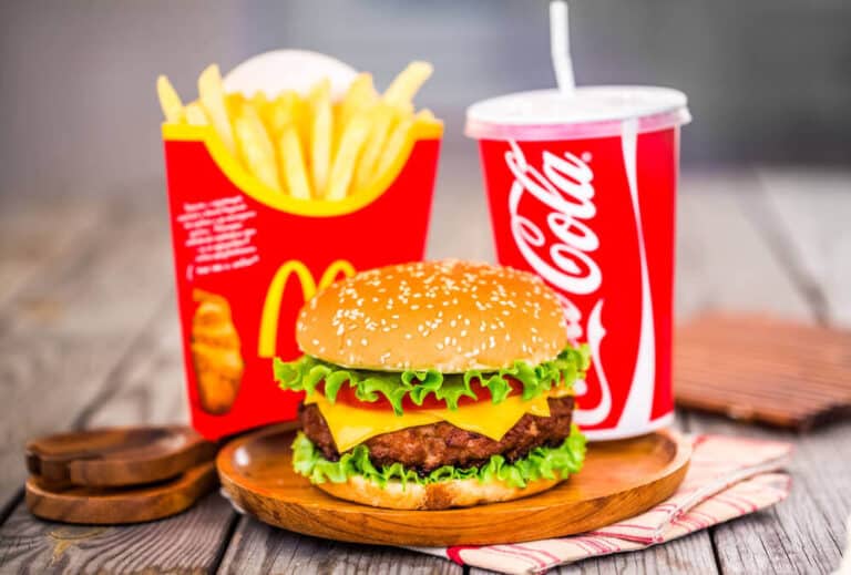 4 Tips to Help You Stop Spending Money on Fast Food