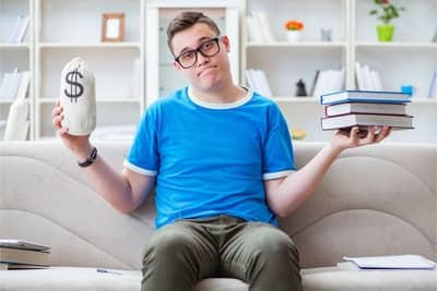 9 Reasons Why Students Should Save Money