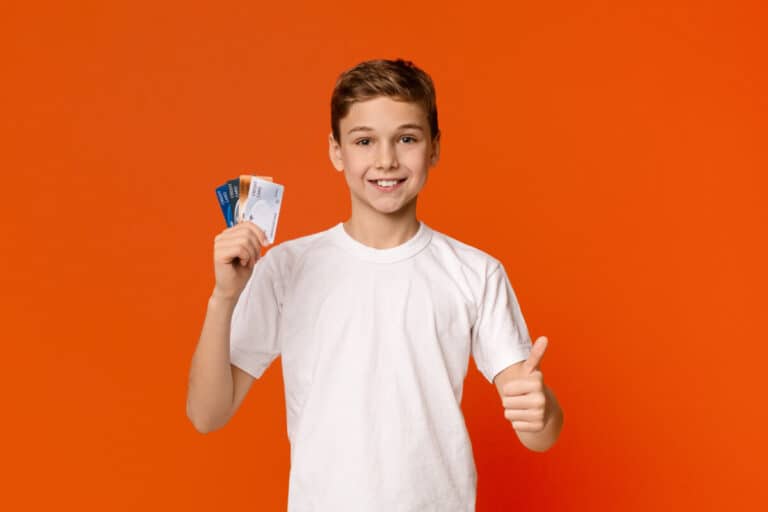 Top 8 Ways a 14 Year Old Can Make Money Online